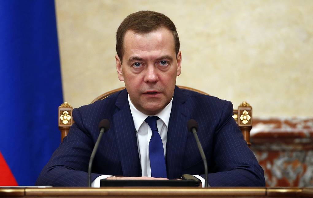 Дмитрий Медведев планирует посетить четвёртый матч серии 